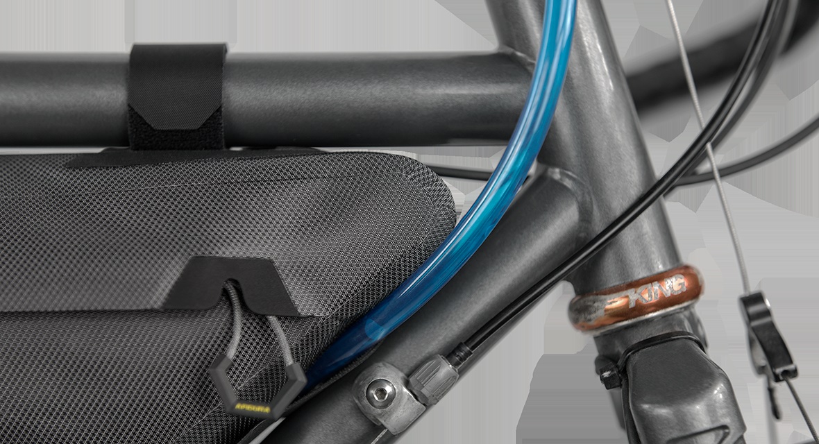 k*z様 APIDURA Expedition Frame Pack (3L) Torba na ramę Apidura Expedition Frame Pack