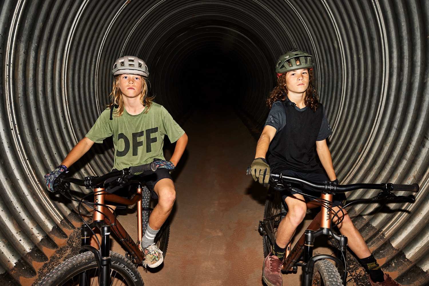 rowery młodzieżowe MTB dla nastolatków – jazda w terenie, nowoczesne lekkie rowery dla młodzieży