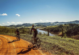 Opony antyprzebiciowe – czy naprawdę działają?